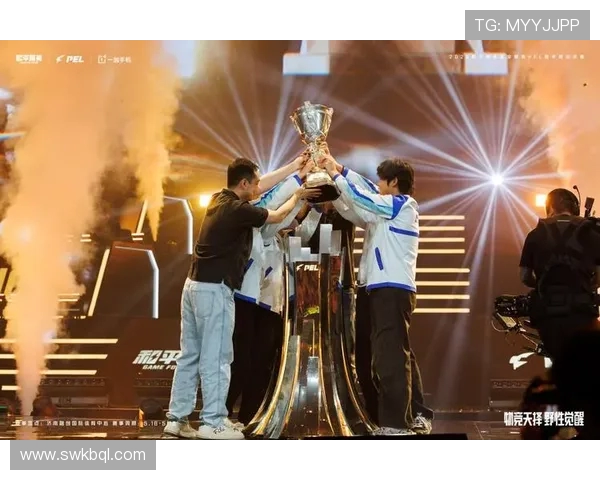 热议和平精英TES战队技术革新引领电竞新潮流 热议和平精英TES战队技术革新引领电竞新潮流