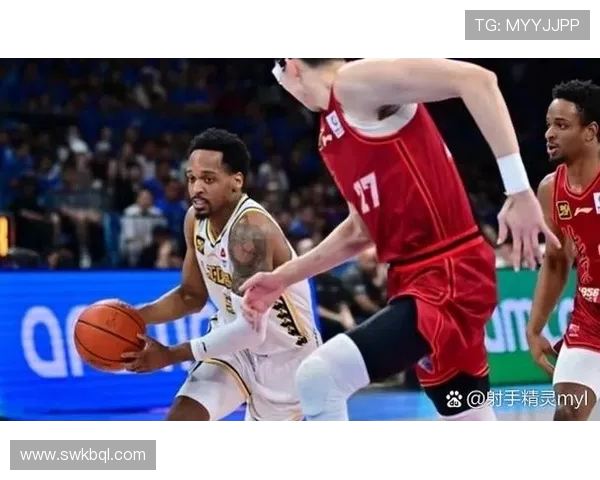 重庆篮球队进攻战术解析:深度剖析球队风格与战术执行力 重庆篮球队进攻战术解析:深度剖析球队风格与战术执行力