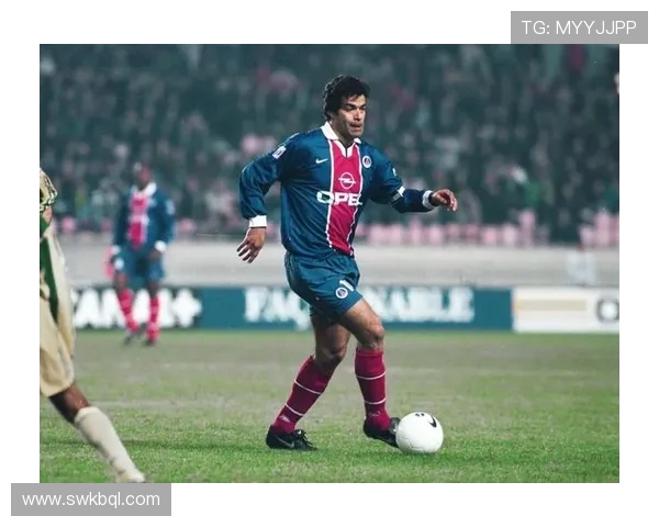 巴黎圣日耳曼足球俱乐部的辉煌历程与未来发展展望