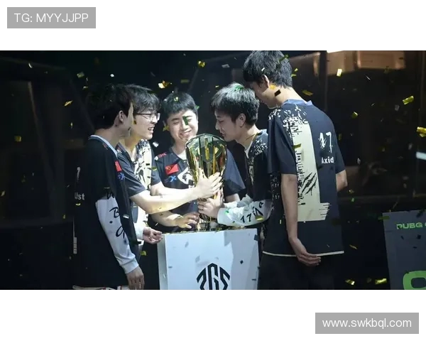 电竞比分揭晓:顶级战队激战正酣,精彩赛事全程回顾与分析